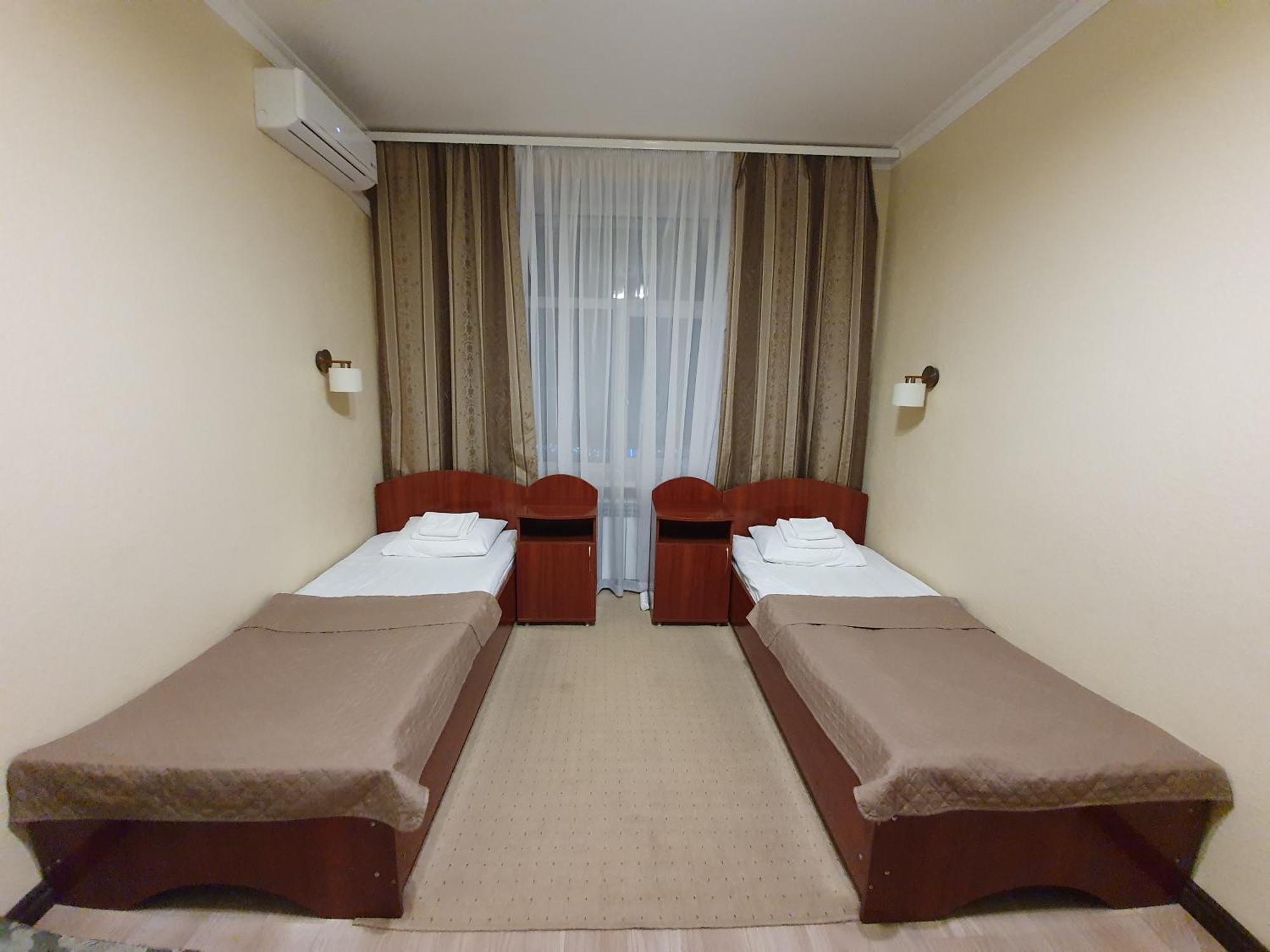 Hotel Sluch Starokostyantyniv Cameră foto